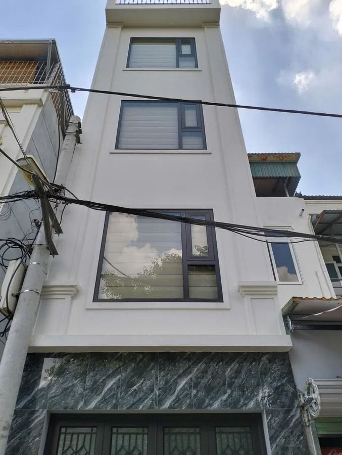 BÁN NHÀ LÔ GÓC – THANG MÁY – Ô TÔ TRÁNH – VIEW SÔNG HỒNG – NGỌC THỤY LONG BIÊN 30M2 5 Tầng X 7.9 tỷ