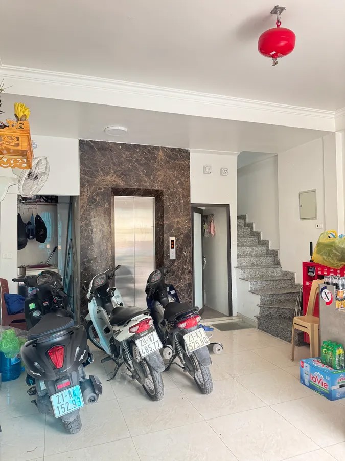 NHÀ 5 TẦNG NGỌC THỤY – THANG MÁY – Ô TÔ TRÁNH – KINH DOANH ĐỈNH Phố Ngọc Thụy 38m X 10.9 tỷ Long
