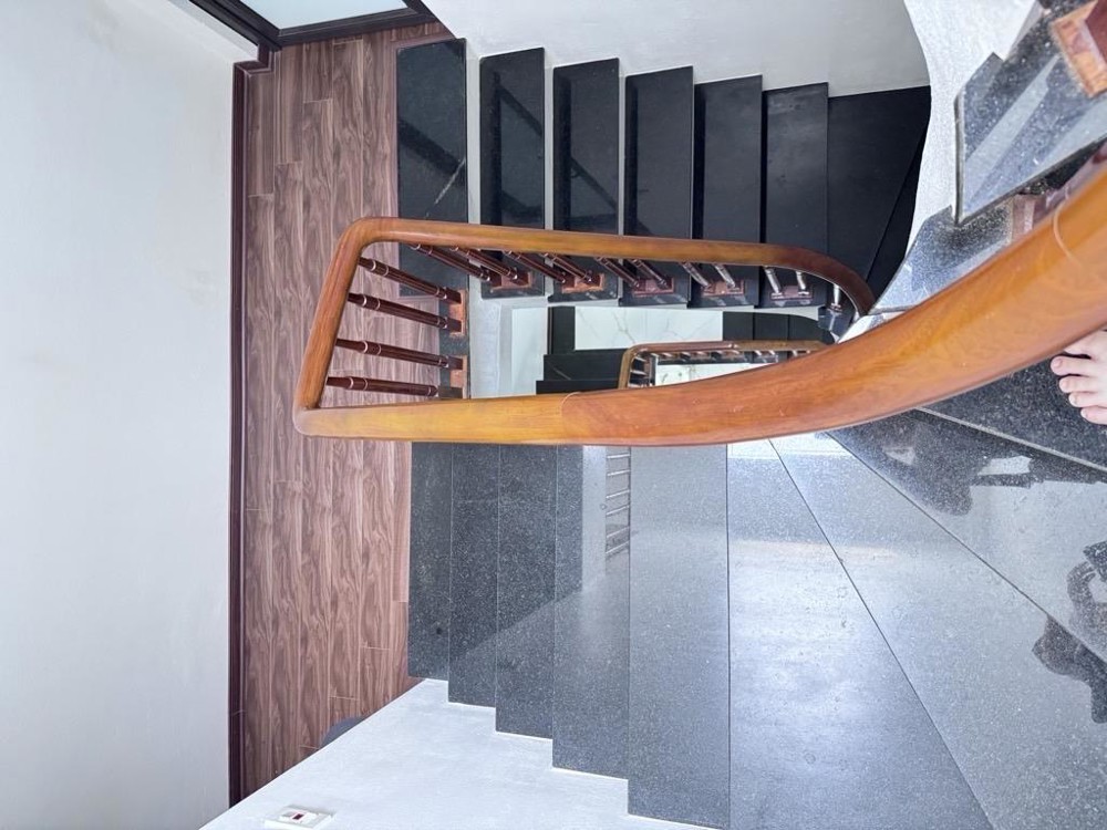 Bán nhà Trần Cung – Cổ Nhuế 43m2, 5 tầng đẹp, ở cực thoáng, 6.9 tỷ