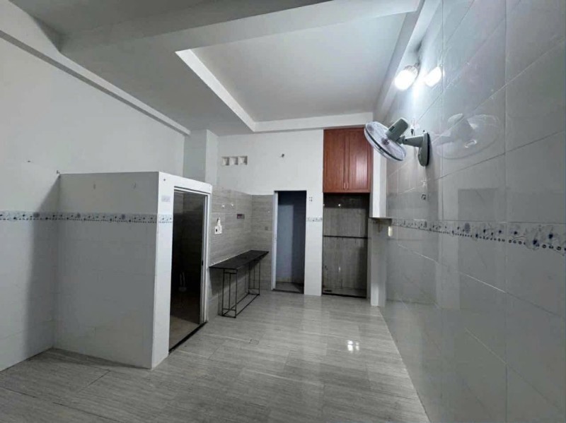 Bán nhà đường Số 6, Linh Tây, Thủ Đức. DT 62m2, 5 tầng, 8 PN, sổ hồng. Giá 7.69 tỷ