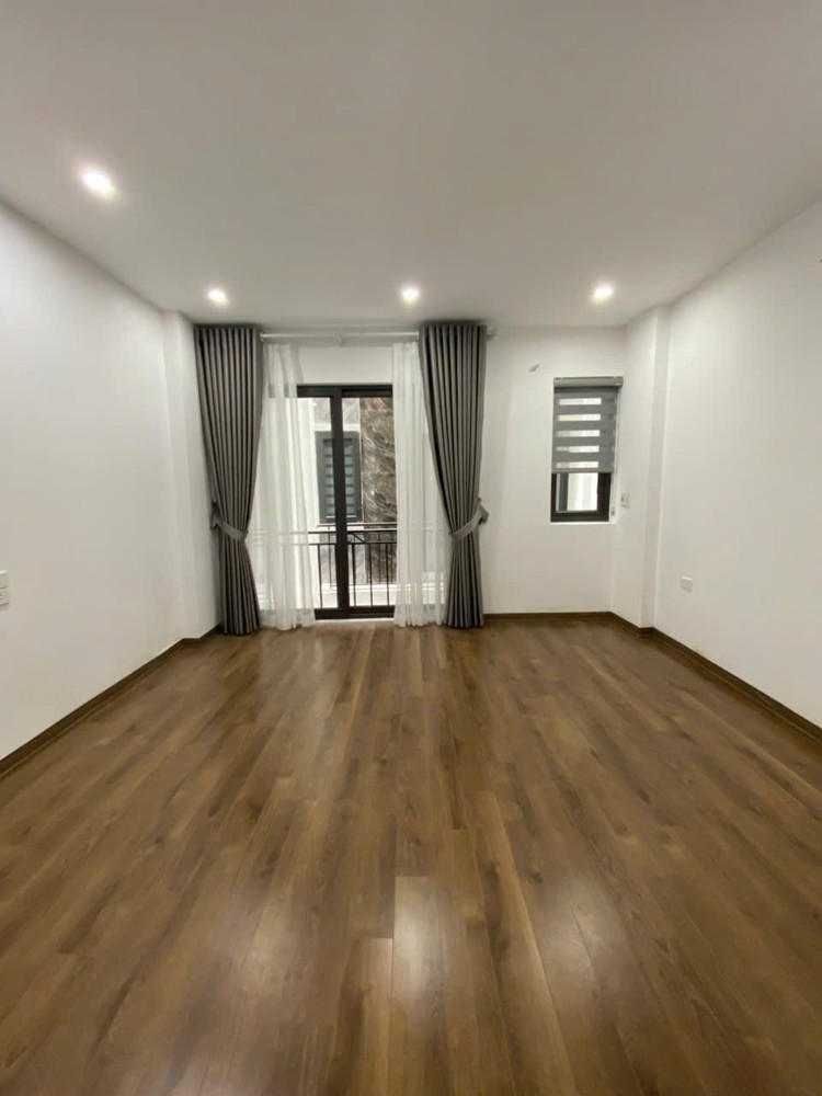 412.21.10 Ngọc Thuỵ 30 5 5 6.2 tỷ