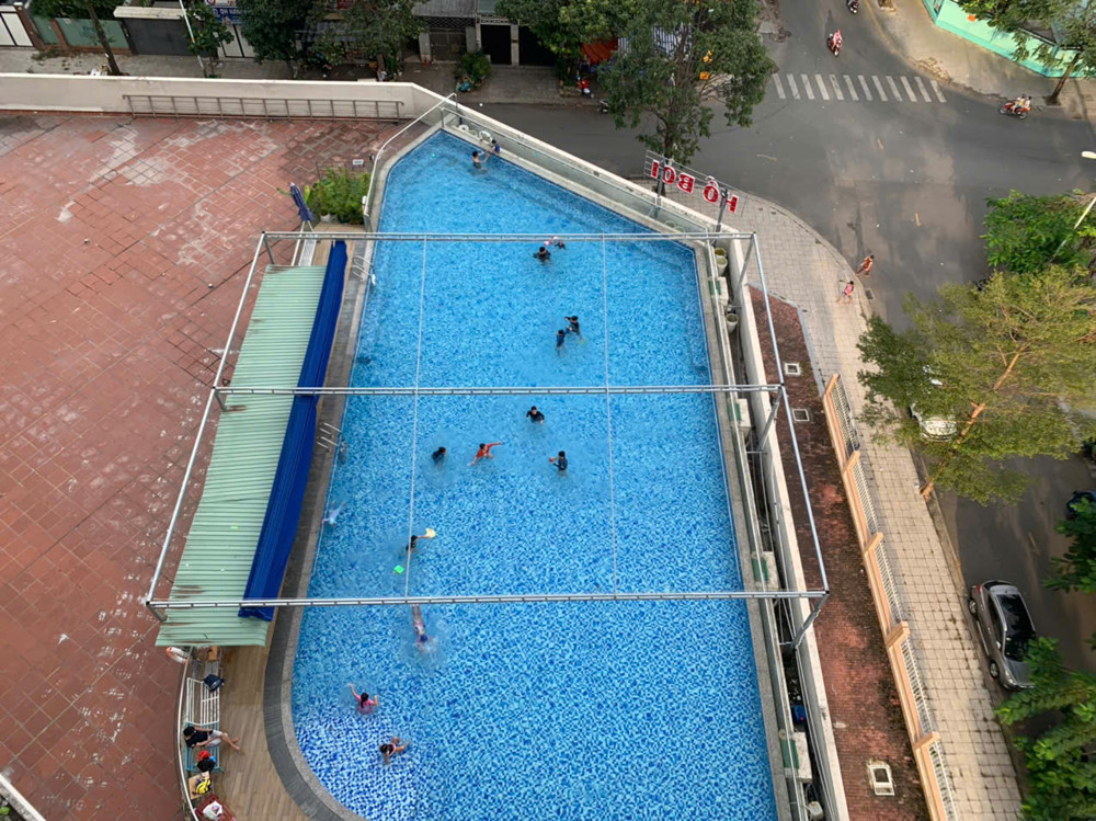 Bán căn hộ chung cư Blue Sky Tower Quận 2, HCM 59m2 2PN hướng đông view hồ bơi 2,3 tỷ bao hết phí