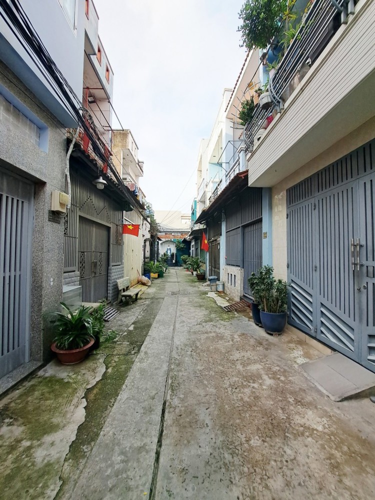 Nhỉnh 3Tỷ–Giáp AEON Tân Phú 37M² (3x12,3) – 2PN – Hẻm 4M Thông Thoáng