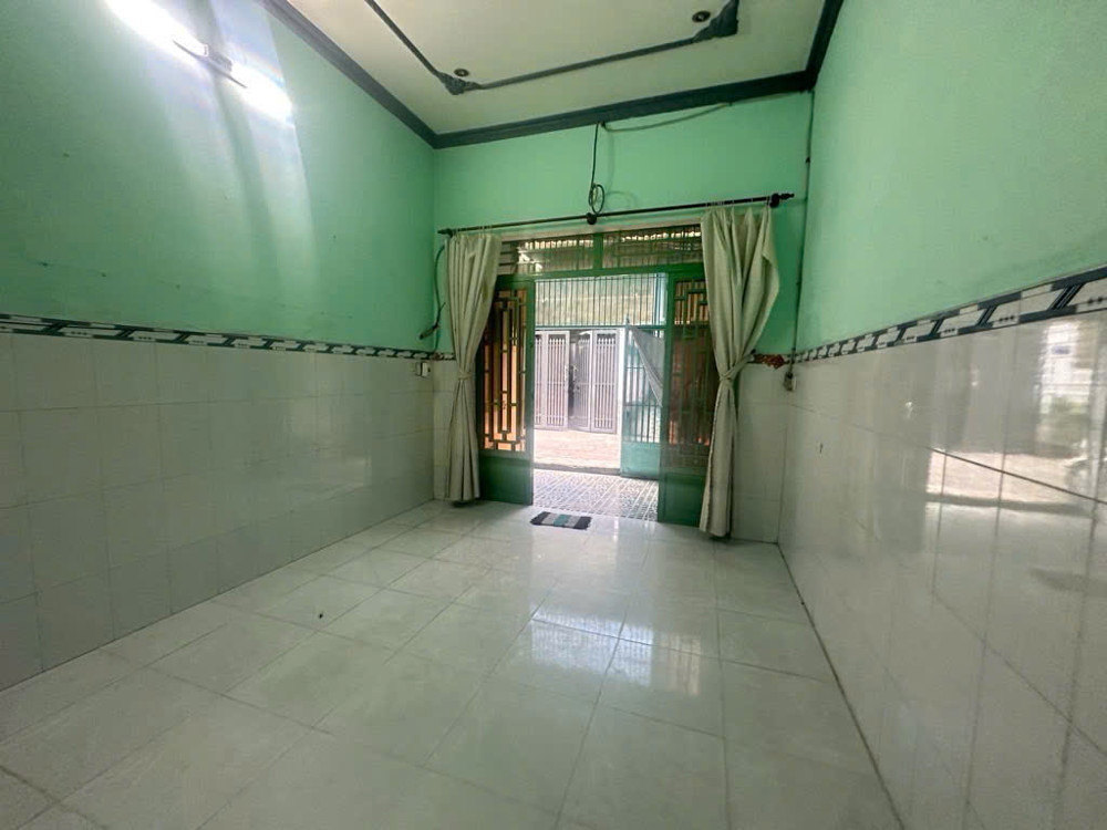 NHÀ ĐƯỜNG TẢI CHẠY HUỲNH THỊ HAI QUẬN 12-SÁT TRƯỜNG ĐH GTVT-3,6X12M-3,580 TỶ
