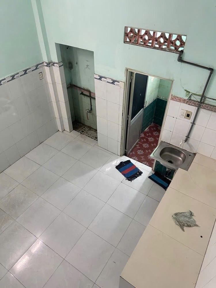NHÀ ĐƯỜNG TẢI CHẠY HUỲNH THỊ HAI QUẬN 12-SÁT TRƯỜNG ĐH GTVT-3,6X12M-3,580 TỶ