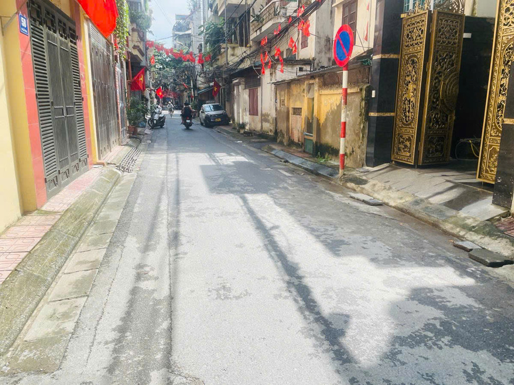 Bán nhà Hoàng Đạo Thành - Phân lô ô tô tránh lô góc 3 thoáng 90m 4 tầng 25,5 tỷ