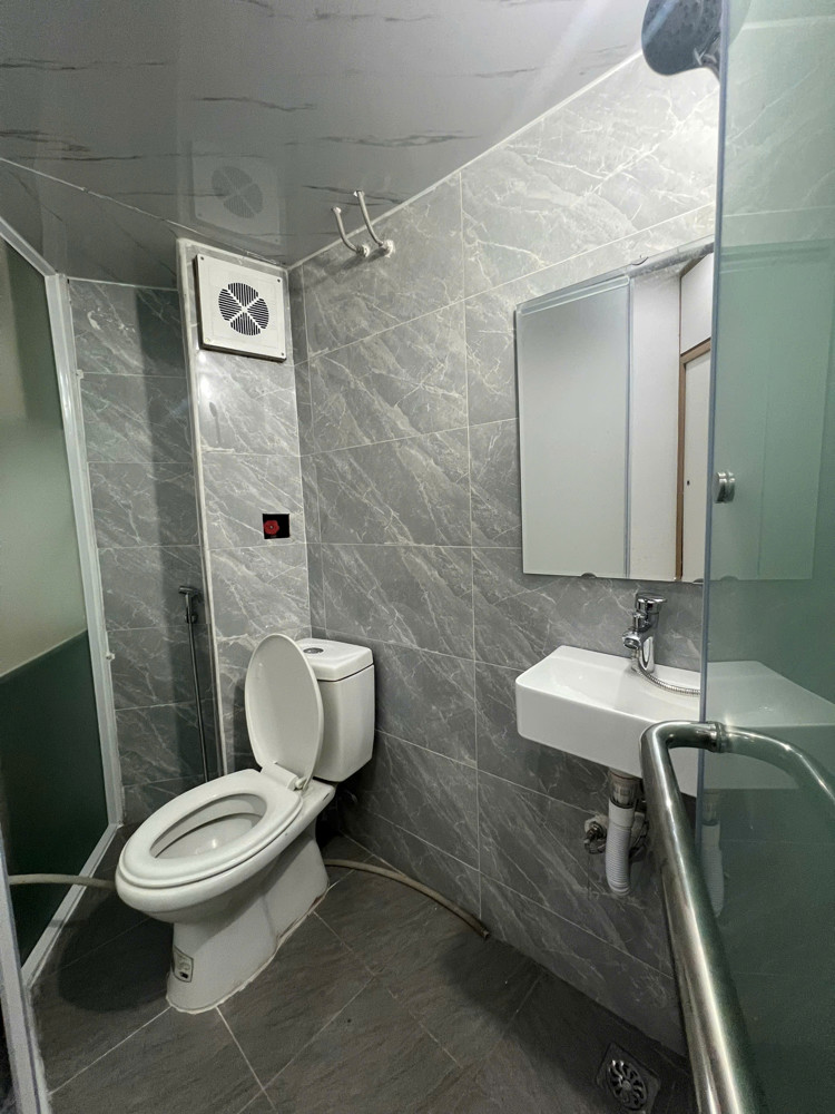 Kịch độc chỉ 1.5 tỷ sở hữu ngay nhà 5 tầng Phố Tôn Đức Thắng, Hàng Bột, Đống Đa