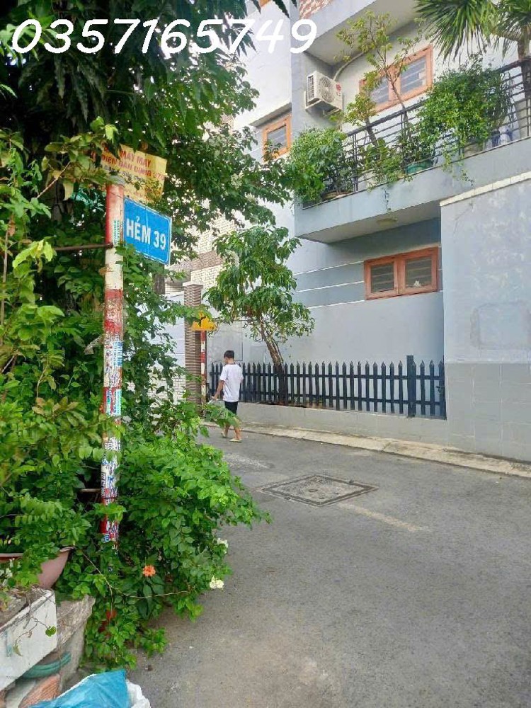 BÁN NHÀ TRUNG TÂM QUẬN 9 - 2P RA LÊ VĂN VIỆT - HẺM XE Ô TÔ THOẢI MÁI - GẦN ĐH TÀI CHÍNH MARKETING 