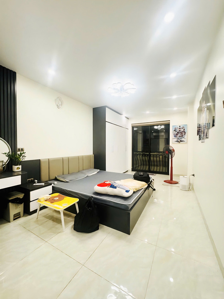Lô góc Hoàng Hoa Thám, 2 mặt thoáng, 10m ra ô tô – 11 tỷ