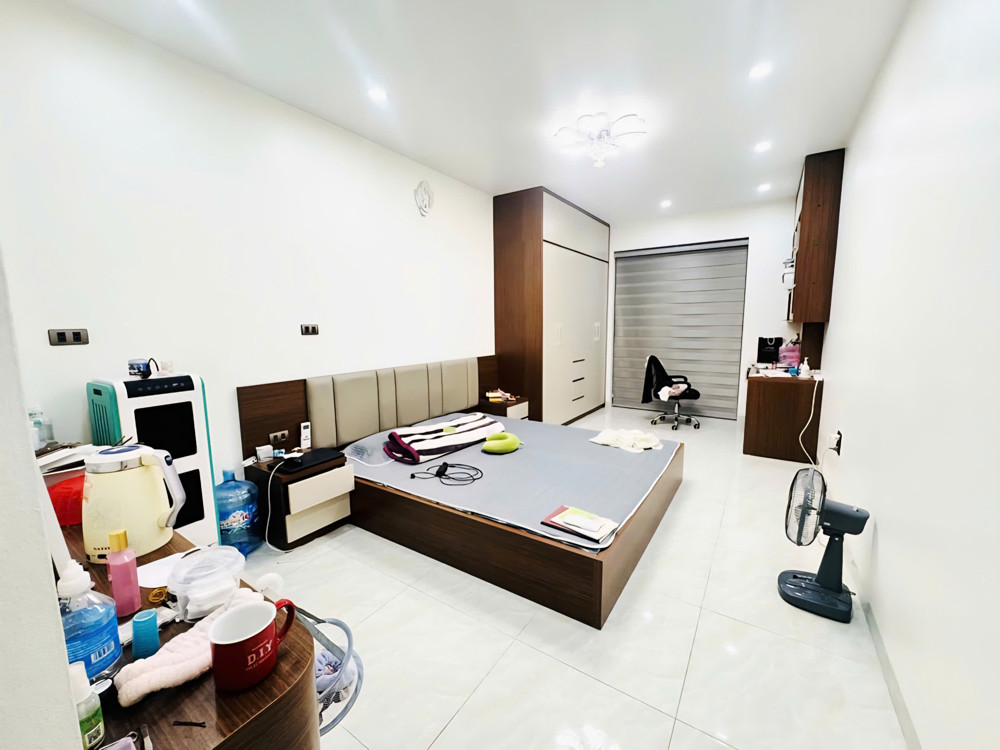 Lô góc Hoàng Hoa Thám, 2 mặt thoáng, 10m ra ô tô – 11 tỷ