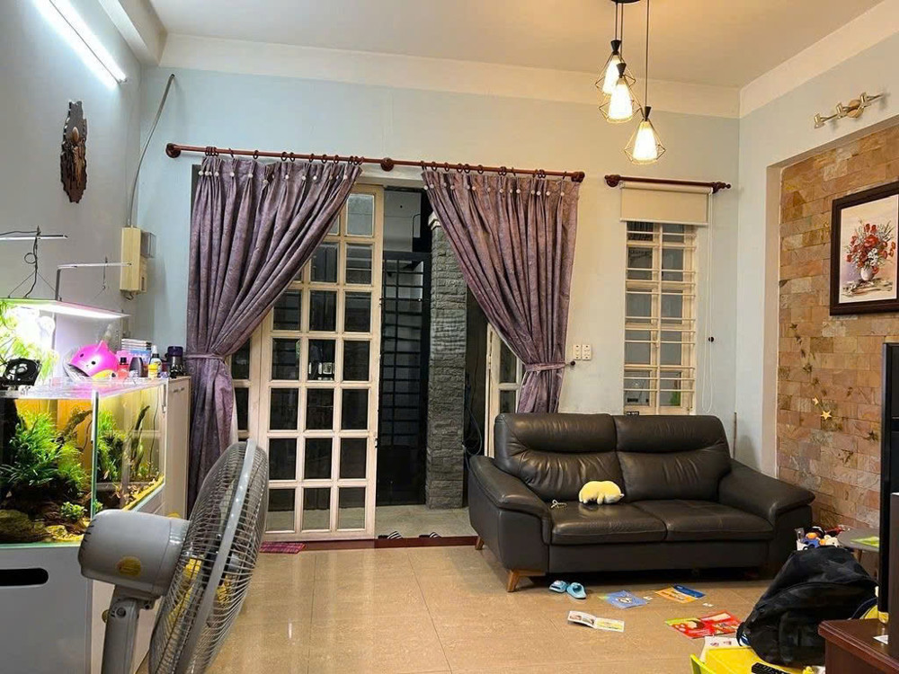 CHO THUÊ NHÀ ĐẸP FULL NỘI THẤT CAO CẤP-CỘNG HOÀ-2 TẦNG-3PN-CHỈ 15TR