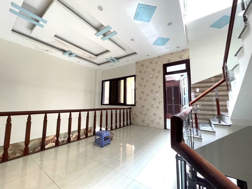 Bán nhà hẻm Q.12, đường Đông Hưng Thuận 42. DT 120m2, 4 tầng, 6PN, SH. Giá 7.6 tỷ