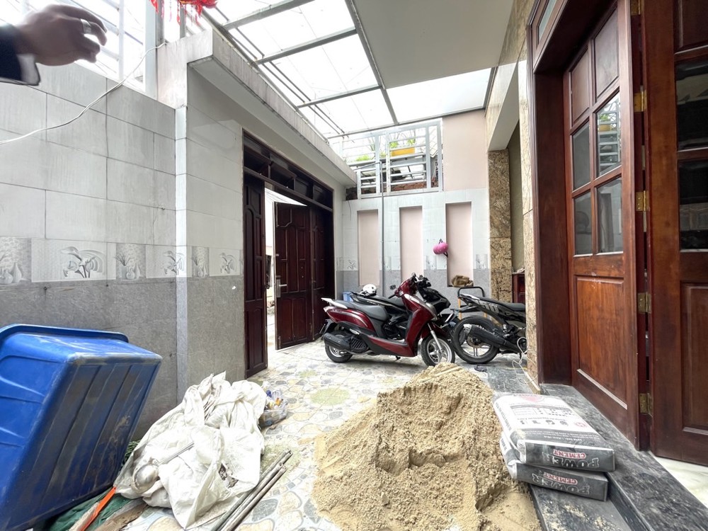 Bán nhà hẻm Q.12, đường Đông Hưng Thuận 42. DT 120m2, 4 tầng, 6PN, SH. Giá 7.6 tỷ