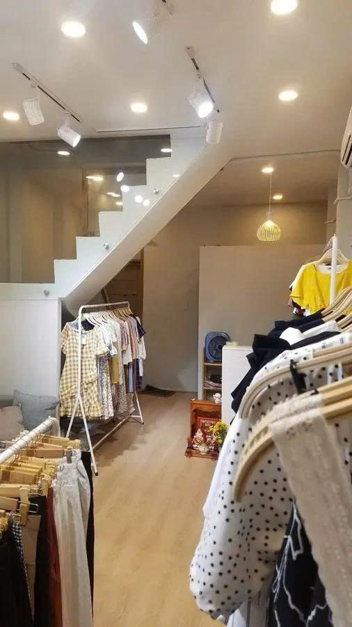 Bán gấp trong tuần Nhà mặt tiền VIP Lý Thái Tổ, Q10, 65m² (5,5x15), 4 Tầng, 6PN, Giá 14.8 Tỷ TL