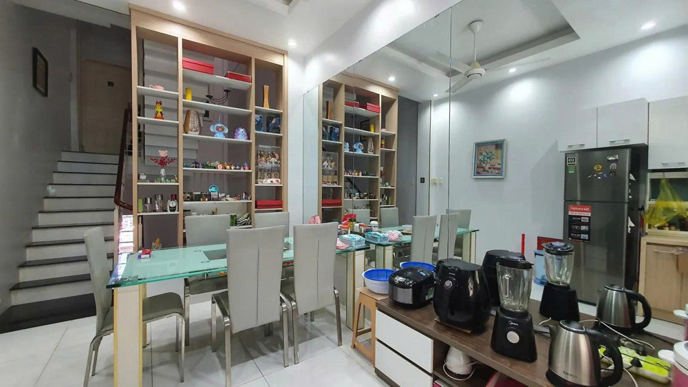Bán nhà khu VIP an ninh Nguyễn Văn Thủ, Quận 1, HXH 6m, DT: 62m² 5 tầng, 6PN, giá 26.5 tỷ TL