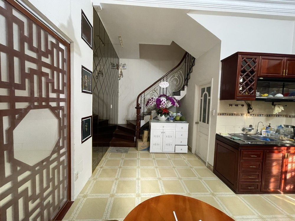 Bán CHDV/khách sạn hẻm xe hơi Trần Quang Khải, Q.1 - ngang hiếm 9.6m, giá: 18.6 tỷ - dòng tiền sẵn