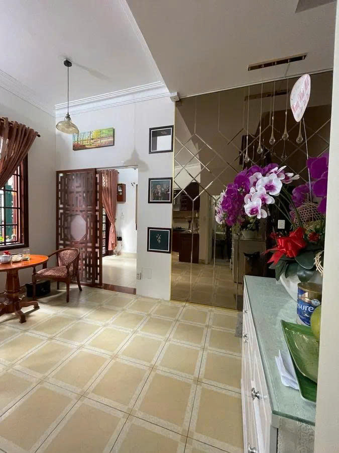 Bán CHDV/khách sạn hẻm xe hơi Trần Quang Khải, Q.1 - ngang hiếm 9.6m, giá: 18.6 tỷ - dòng tiền sẵn