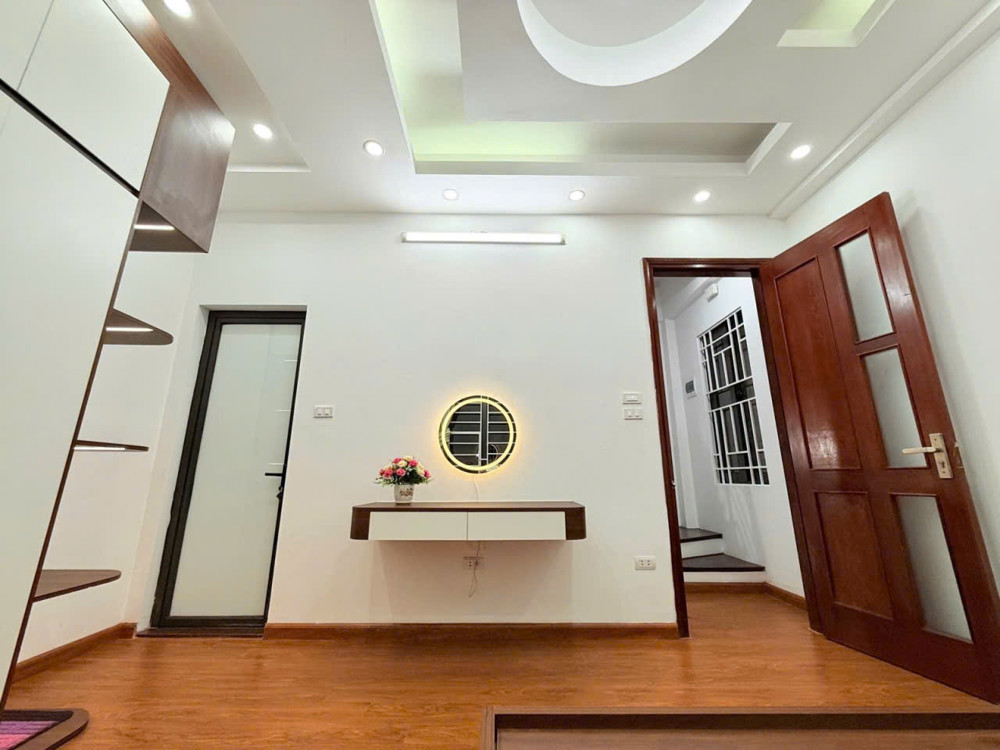 NHÀ ĐẸP, NGÕ THÔNG  RỘNG, GẦN PHỐ- FULL NỘI THẤT-  HÀNG XÓM ĐẠI ĐÔ THỊ STAR LAKE KHÔNG THIẾU GÌ