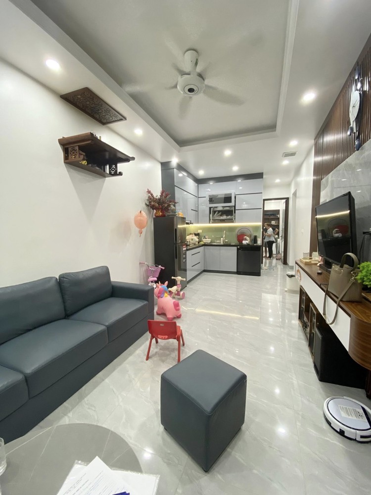 💥ĐẸP THẾ💥Tầng 2 TT Trung Liệt 51/65m2, Nội thất bóng loáng, 6.4 tỷ Đống Đa
