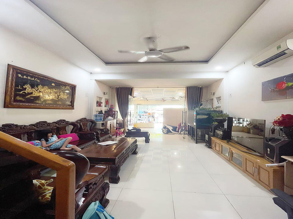 Hiếm - Mặt Tiền Phan Văn Hớn Quận 12, Ngang Gần 5M, 115M2, 3 Pn