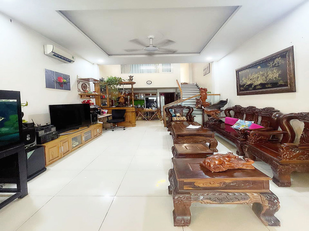 Hiếm - Mặt Tiền Phan Văn Hớn Quận 12, Ngang Gần 5M, 115M2, 3 Pn