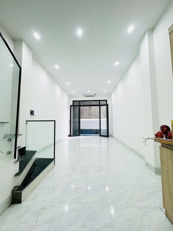 NHÀ MƯỚI- ĐẸP NGÕ NÔNG 10M RA Ô TÔ CHÁNH -ĐỖ Phố Ngọc Thụy 30m2 X 5 Tầng 7.98 tỷ Long Biên Hà Nội