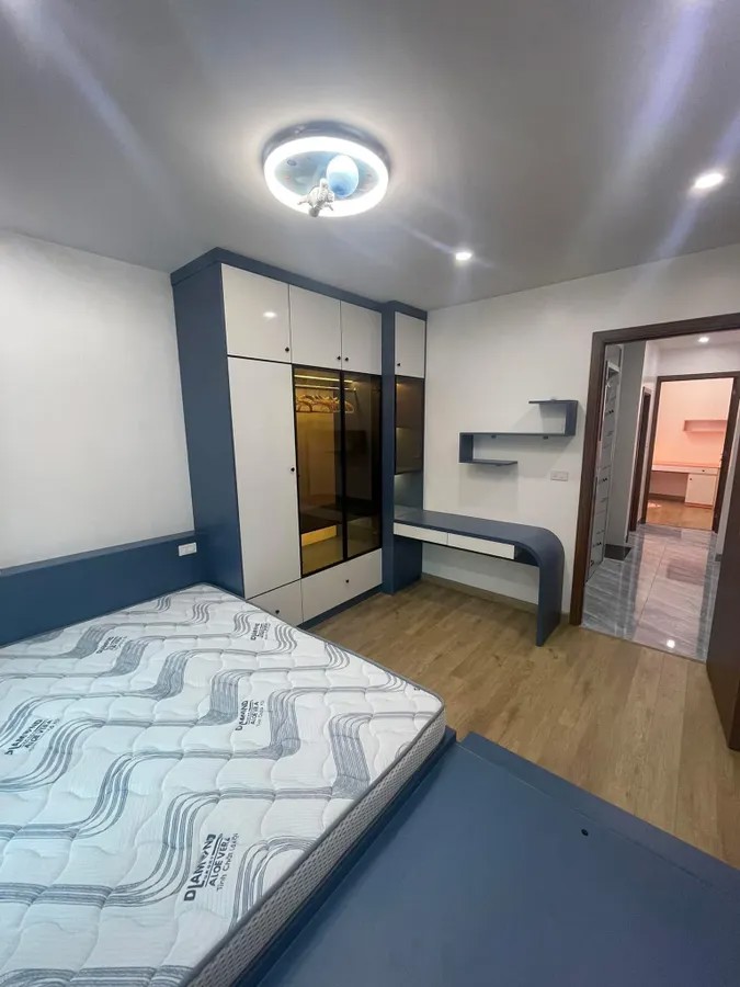 NHÀ MƠI ĐỦ NỘI THẤT Phố Ngọc Thụy 45 m2 X 4 Tầng 8.9 tỷ Long Biên Hà Nội