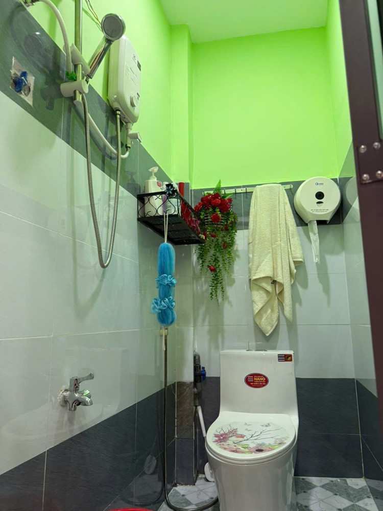 NHÀ ĐẸP TẠI MỸ HẠNH NAM- ĐỨC HÒA, FULL NỘI THẤT, VÀO Ở NGAY