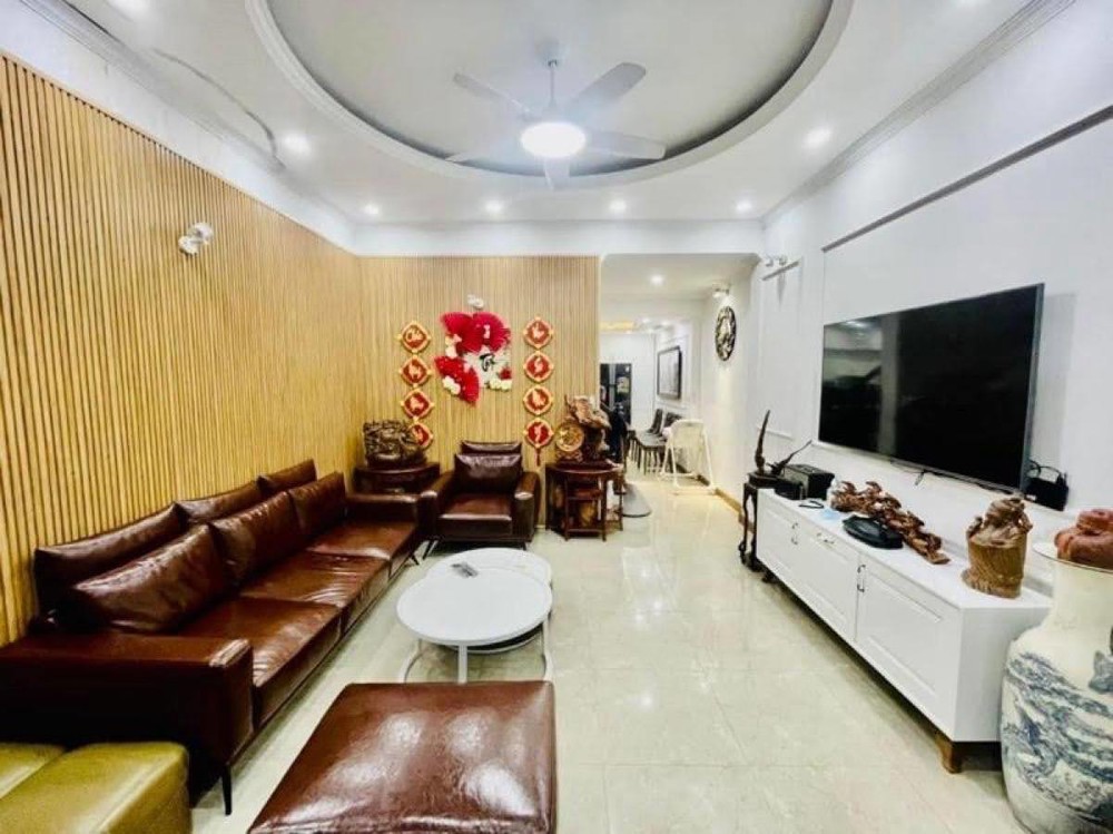 Nhỉnh 25 tỷ. Phân lô 88m*5 tầng phố Hoàng Đạo Thành; ngõ thông ô tô đỗ cửa