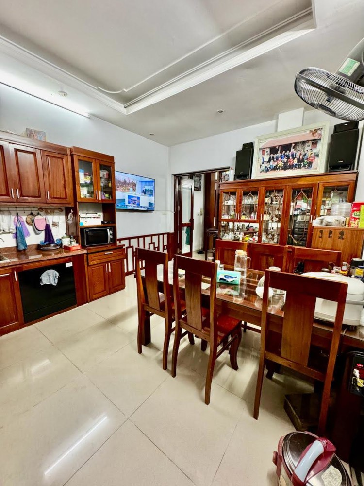 Nhỉnh 25 tỷ. Phân lô 88m*5 tầng phố Hoàng Đạo Thành; ngõ thông ô tô đỗ cửa