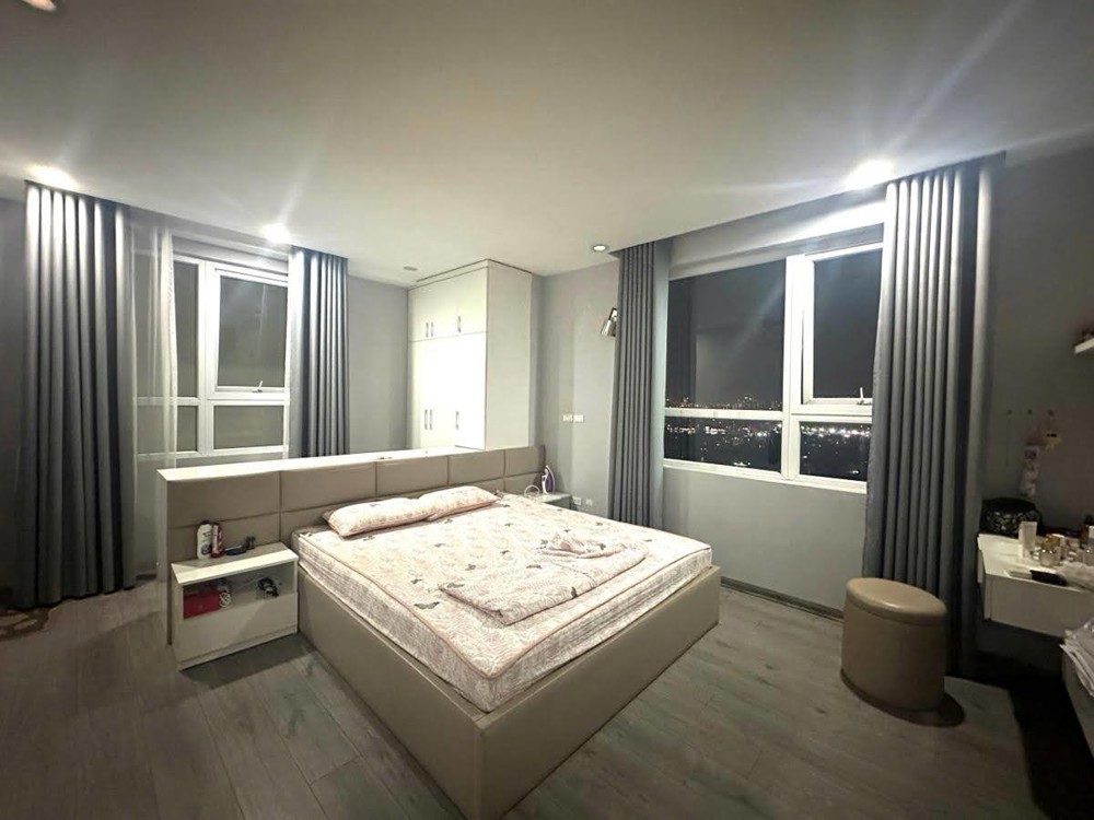 10,5 tỷ. CHCC Việt Đức Complex Lê Văn Lương, Lô góc 126m, 3 ngủ, 2WC, 2 ban công, Full nội thất cao