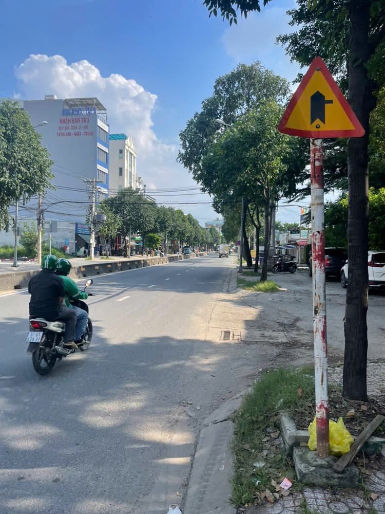 Bán Đất Mặt Tiền 34X34m Giá 100 Tỷ Đường Lê Thị Riêng