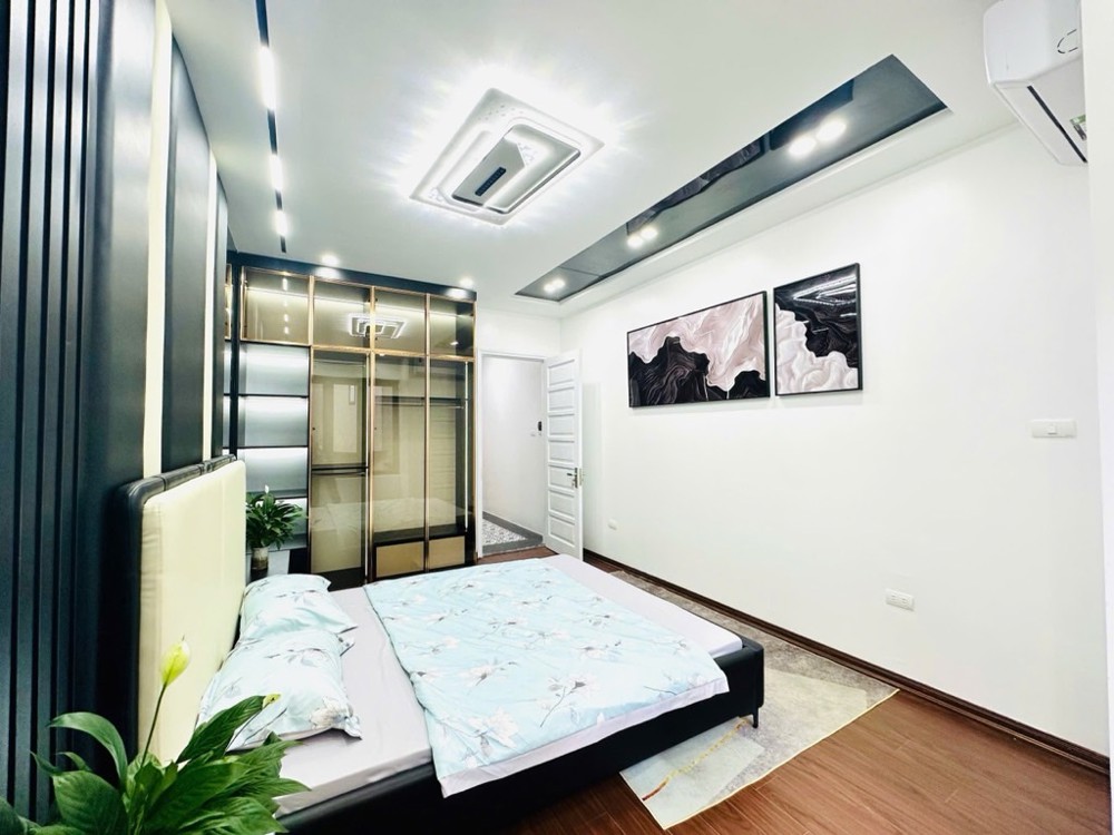 NHÀ ĐẸP CHỦ XÂY TÂM HUYẾT -5 TẦNG ĐỦ CÔNG NĂNG-GẦN HỒ TÂY-TẦM TIỀN CỰC HIẾM _32M2 – 8,25 TỶ