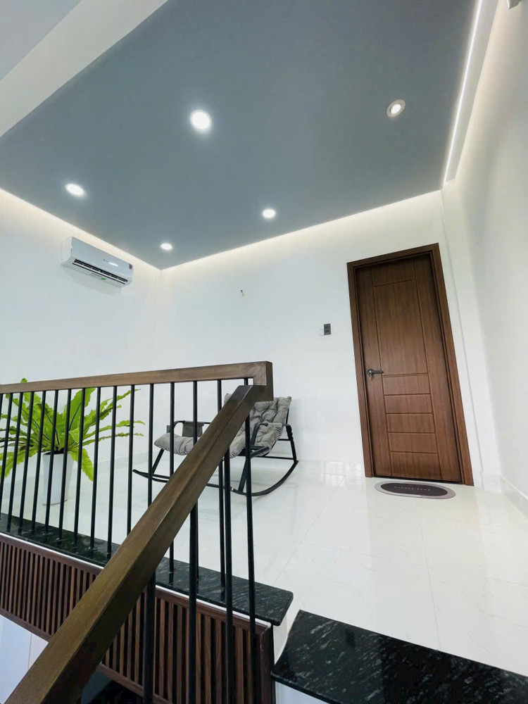 Nhà khu D, 4.1x13m, 1 trệt, 1 lầu, 2 pn, 6.3 tỷ, TL