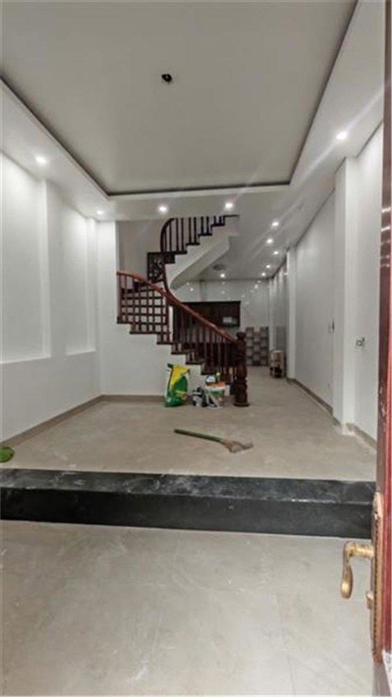 Bán nhà Cầu Noi – Cổ Nhuế 41m2, 5 tầng, ô tô tránh, ở ngay, 6.7 tỷ