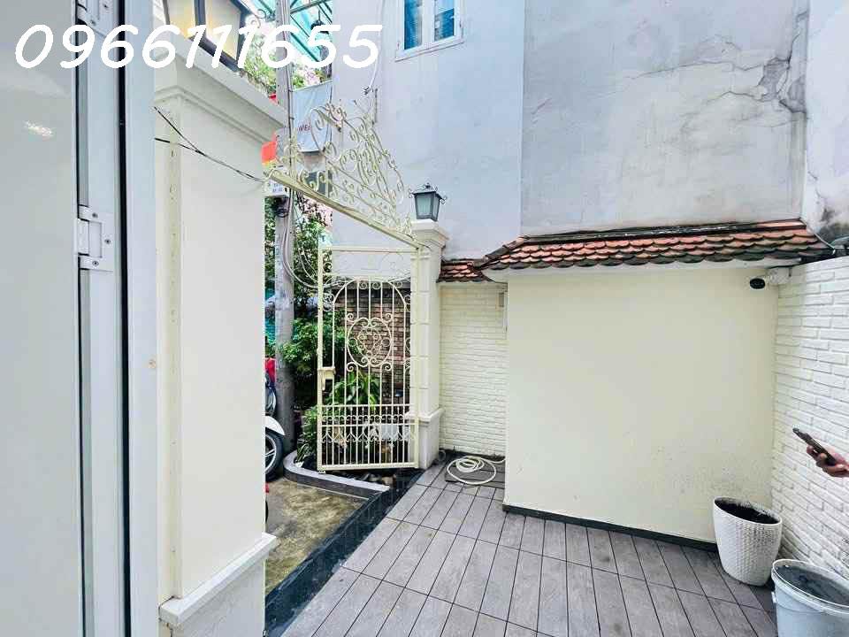 BÁN NHÀ CỐNG QUỲNH- P.NGUYỄN CƯ TRINH - SÁT MẶT TIỀN- 5 TẦNG - 3 PHÒNG  NGỦ- NỞ HẬU ĐẸP FULL NỘI