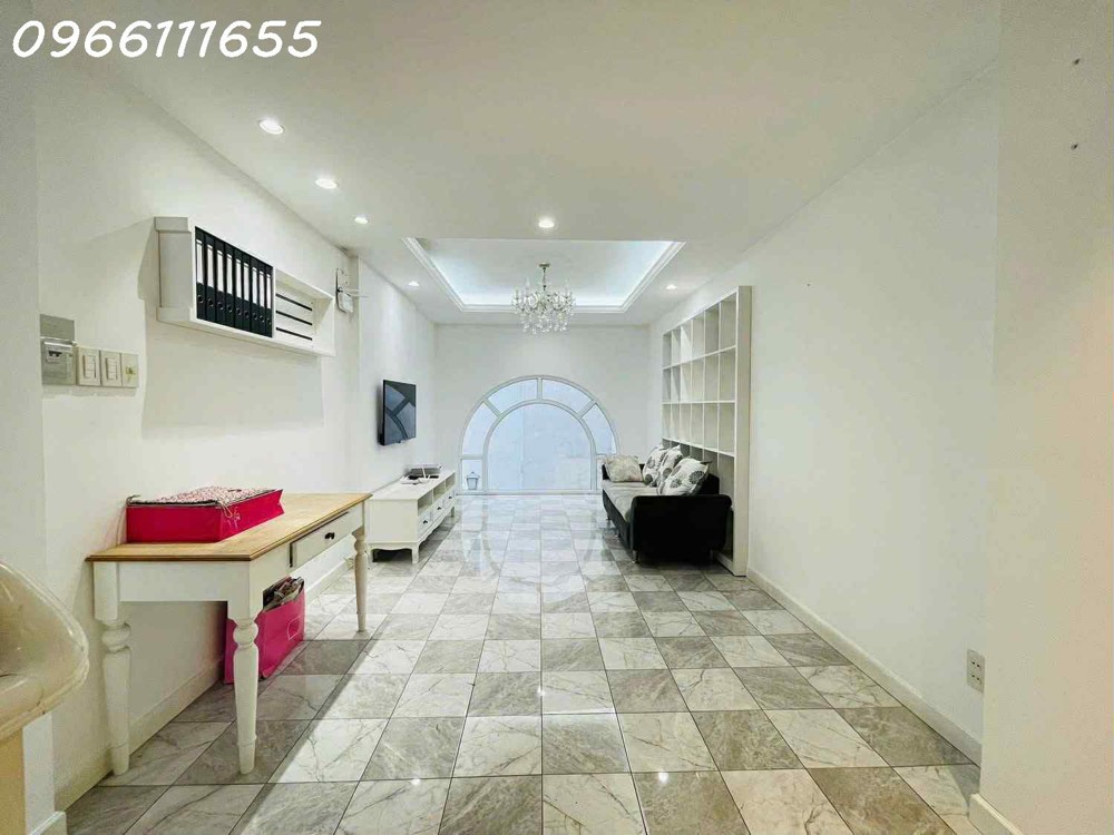 BÁN NHÀ CỐNG QUỲNH- P.NGUYỄN CƯ TRINH - SÁT MẶT TIỀN- 5 TẦNG - 3 PHÒNG  NGỦ- NỞ HẬU ĐẸP FULL NỘI