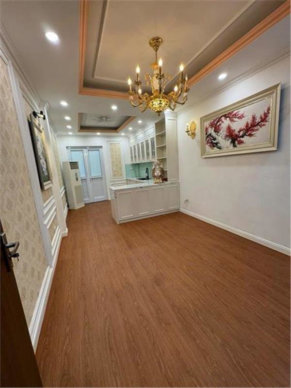 Bán nhà gần Phạm Văn Đồng – Cổ Nhuế, 40m2, 5 tầng, mới đẹp, ở ngay, 6.6 tỷ