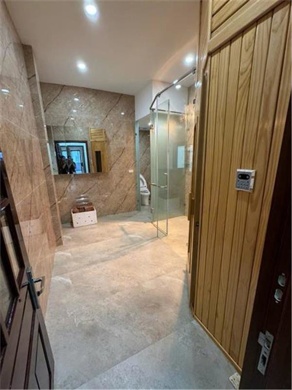 Bán nhà gần Phạm Văn Đồng – Cổ Nhuế, 40m2, 5 tầng, mới đẹp, ở ngay, 6.6 tỷ