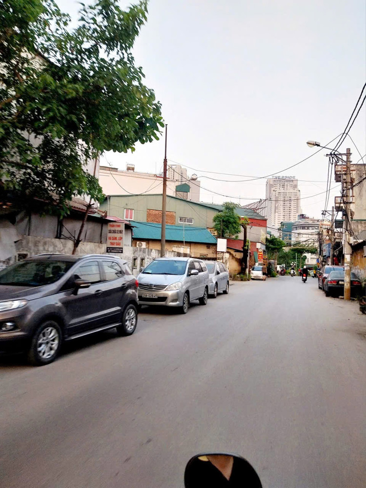 MẶT PHỐ NGÔ ĐÌNH MẪN – KINH DOANH ĐỈNH – OTO TRÁNH