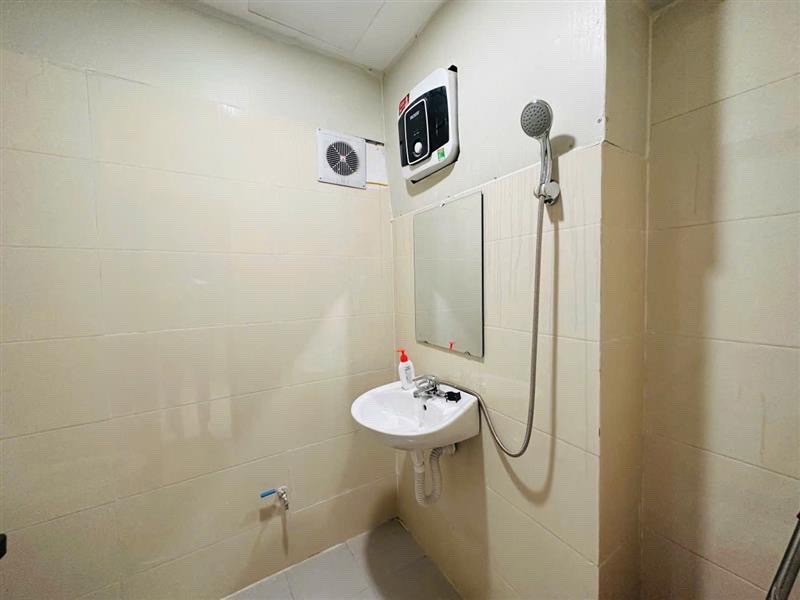 TẬP THỂ TẦNG 2  ĐƯỜNG HOÀNG QUỐC VIỆT 75M 2 NGỦ GIÁ 4,25 TỶ,FULL NỘI THẤT