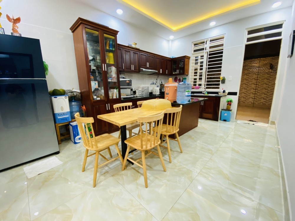 Bán nhà 2 tầng, 3PN, HXH đường Số 4, Trường Thọ, Thủ Đức. DT 160m2, SHR, giá 9,05 tỷ
