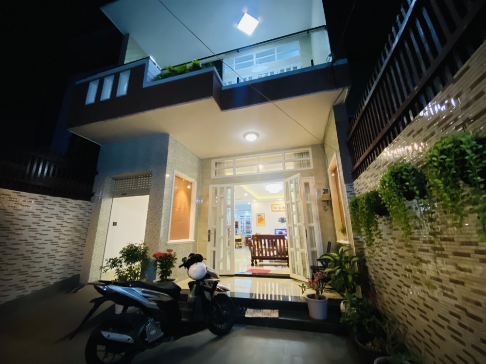 Bán nhà 2 tầng, 3PN, HXH đường Số 4, Trường Thọ, Thủ Đức. DT 160m2, SHR, giá 9,05 tỷ