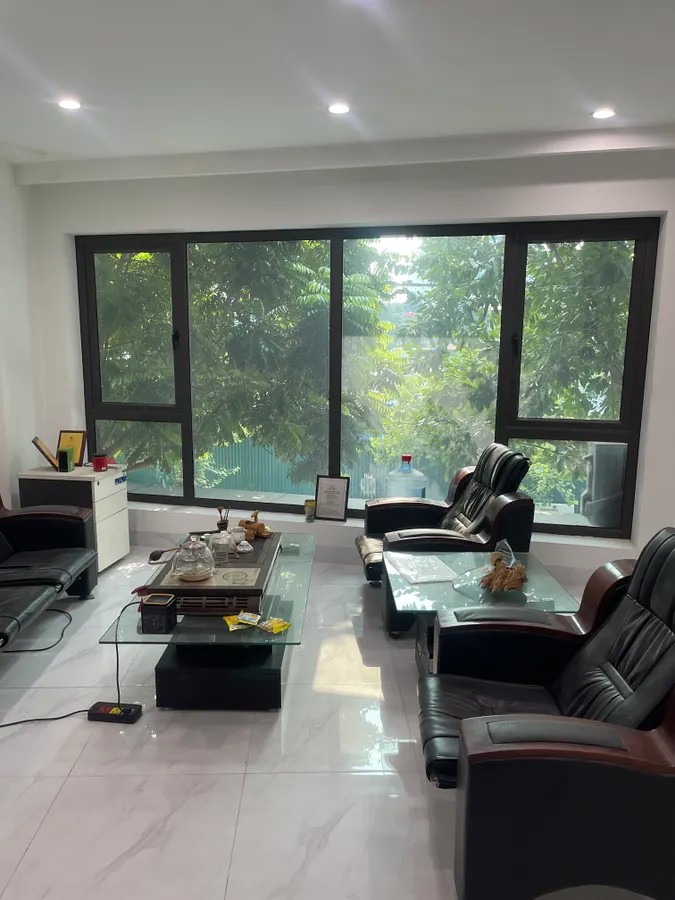 NHÀ MẶT NGÕ Ô TÔ CHÁNH- KINH DOANH ĐỈNH Phố Đức Giang 33/39m2 X6 Tầng12.6 tỷ Long Biên Hà Nội