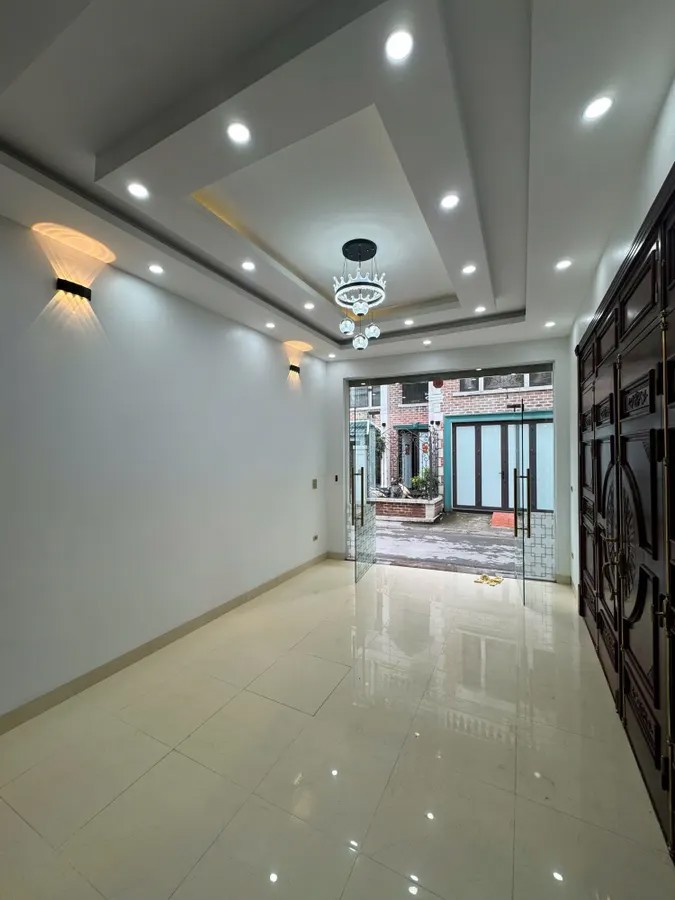 NHÀ MỚI FULL NỘI THẤT Ô TÔ CHÁNH - KINH DOANH Đức Giang 47/50 m2 X 4 Tầng 10.2 Tỷ Long Biên Hà Nội