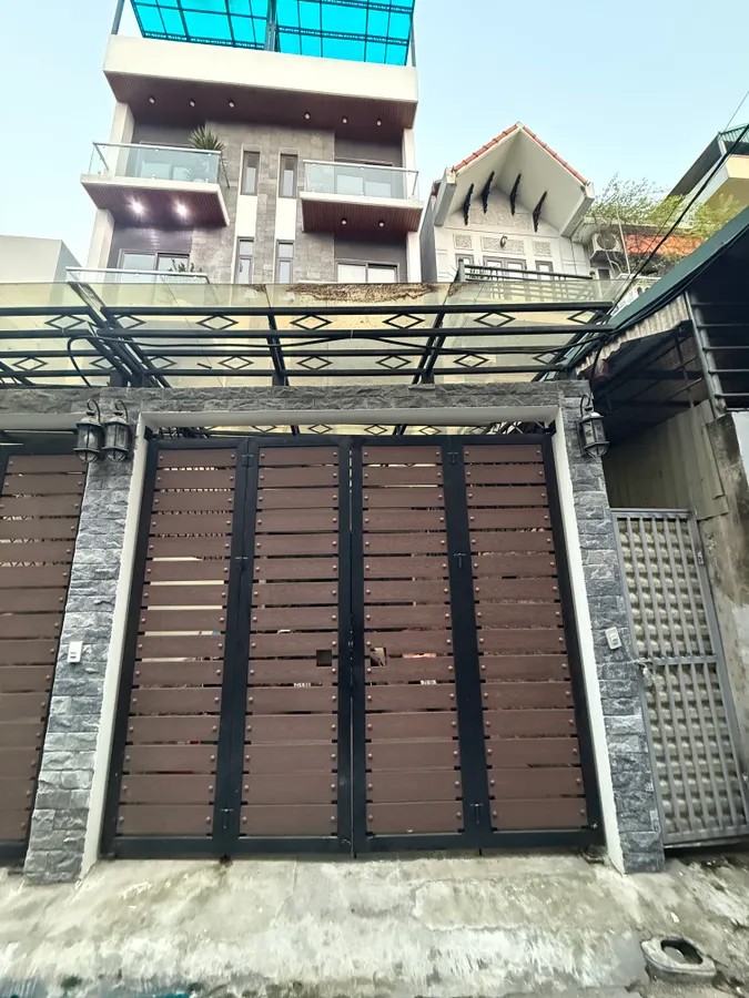 NHÀ MỚI Ô TÔ VÀO NHÀ Phố Chu Huy Mân 70m2 X 6 Tầng X 14.8 tỷ Long Biên Hà Nội