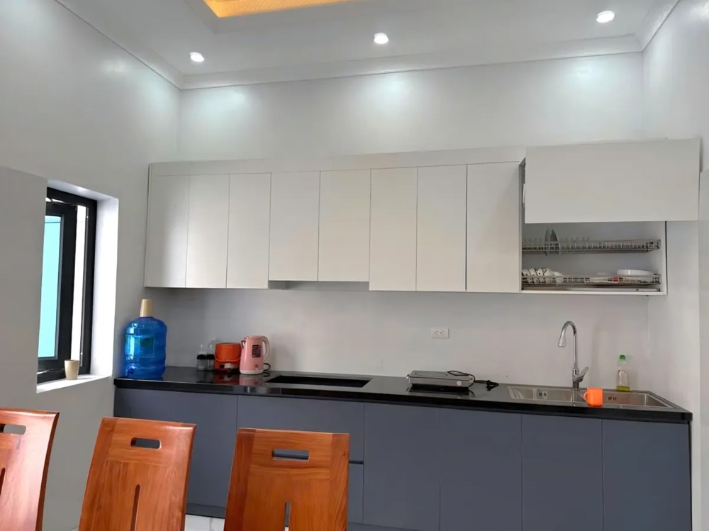 NHÀ ĐẸP NGÕ NÔNG 3 GÁC QUA Phố Chu Huy Mân 103 m2 X 4 Tầng mặt tiền 4.7m X 12.3 Tỷ Long Biên Hà Nội