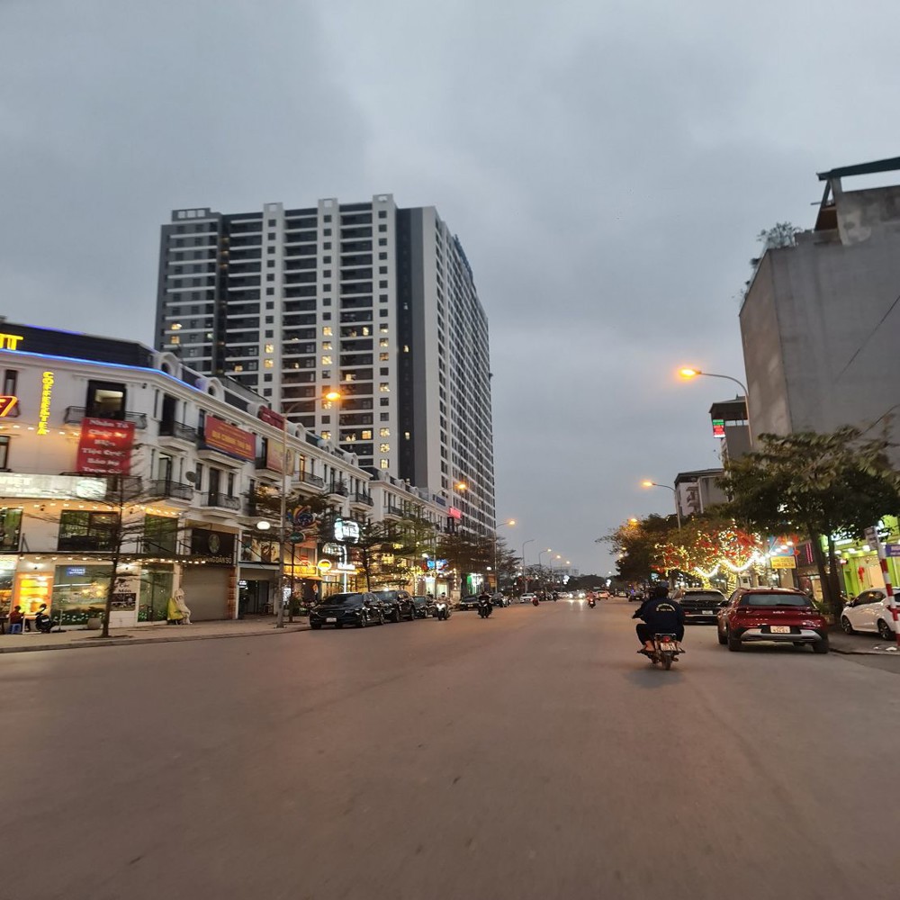 Nhỉnh 12 tỷ có nhà 2 tầng kinh doanh tại Học viện Nông nghiệp – Trâu Quỳ, Gia Lâm. Lh 0989894845