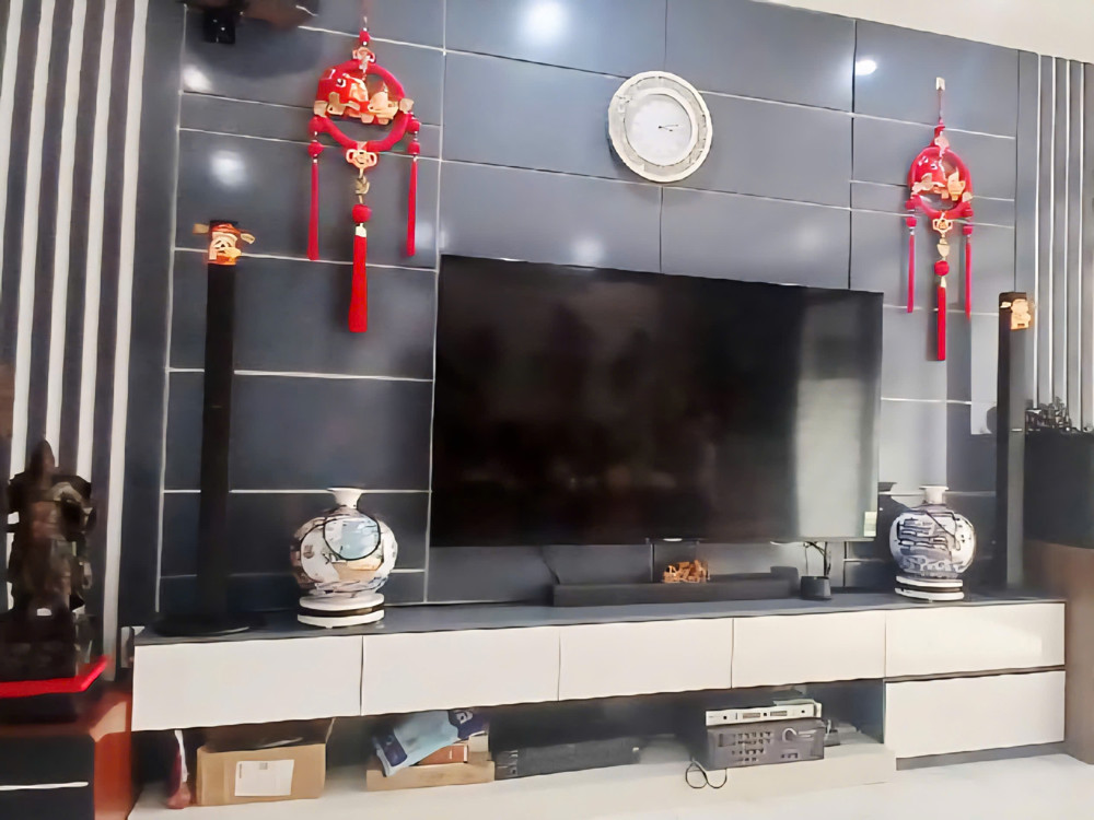 Bán gấp nhà Lạc Long Quân Tây Hồ, gần phố, gần ô tô 44m² giá 9.6 tỷ