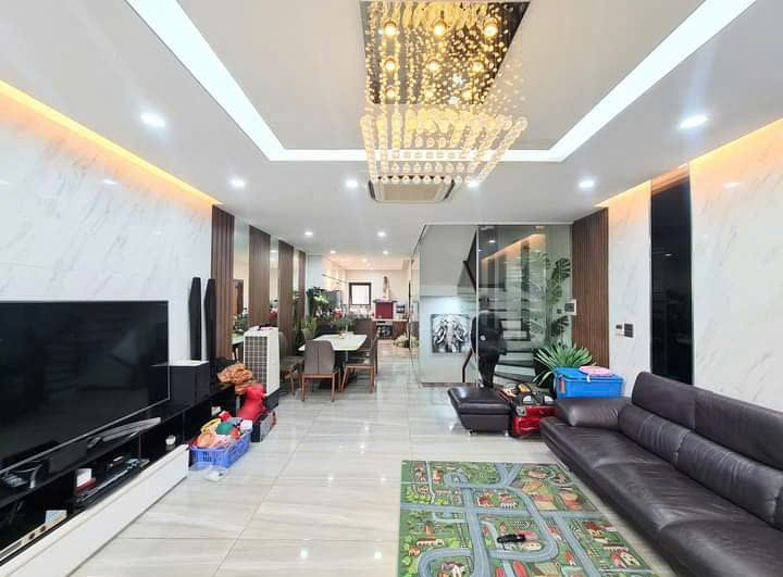 Mặt phố Trịnh Văn Bô, 116m2 - 5T, vỉa hè rộng, Kinh doanh đỉnh, giá 28.2 tỷ